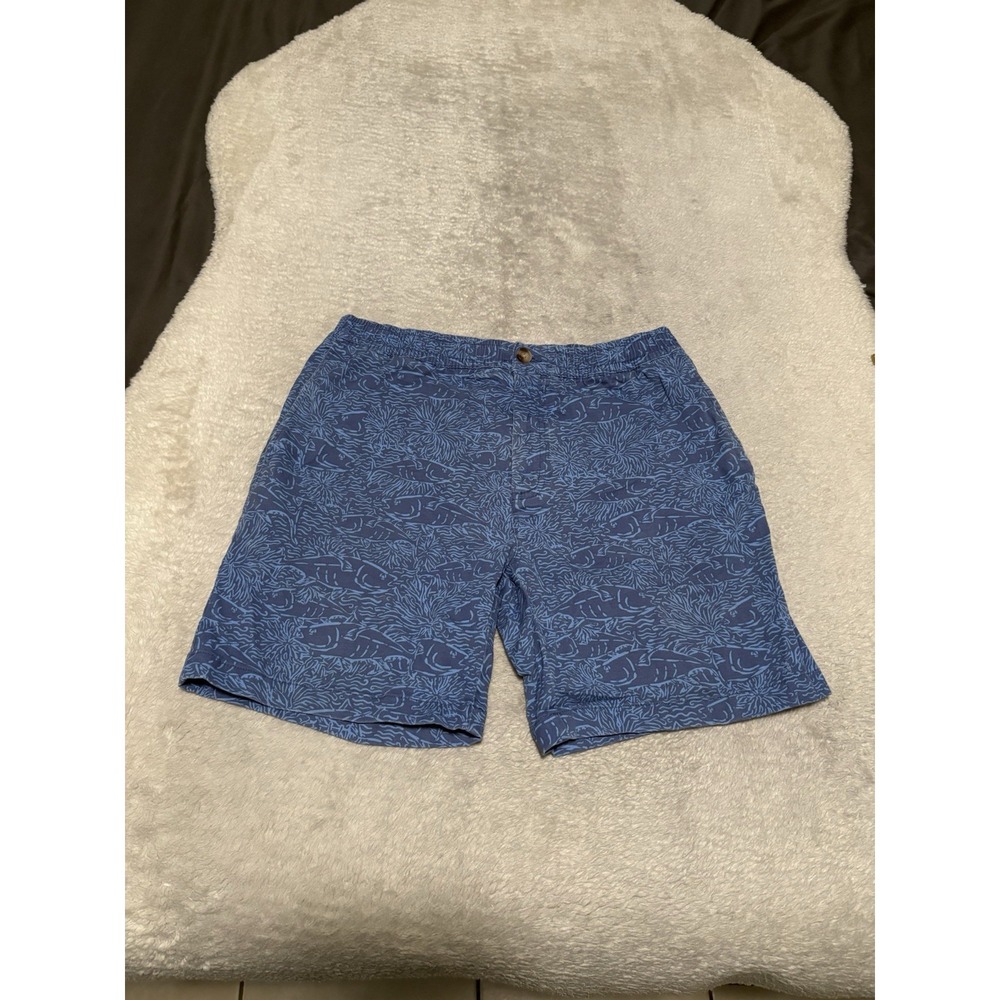 Vineyard Vines Whale Logo Men Blue Tonal Fish Print 7" Jetty Shorts Medium